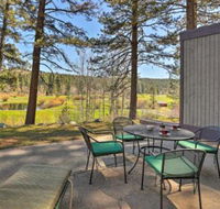 Quiet Home with Graeagle Meadows Golf Course View - Accommodation Indiana