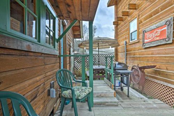 Rustic Keystone House 4 Miles From Mt. Rushmore! - thumb 4