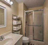 Spacious Family Home 17 Miles to Winston Salem - Accommodation Indiana