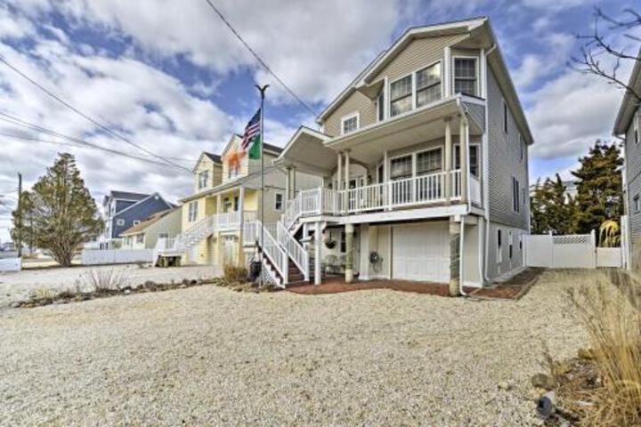 Charming Ship Bottom Home Walk To The Beach! - thumb 5