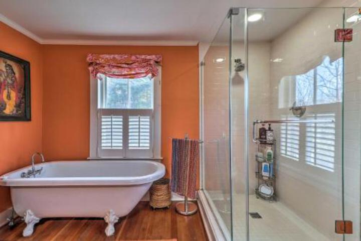 Modern Litchfield Home On Â½ Acre Near Town Center - thumb 5