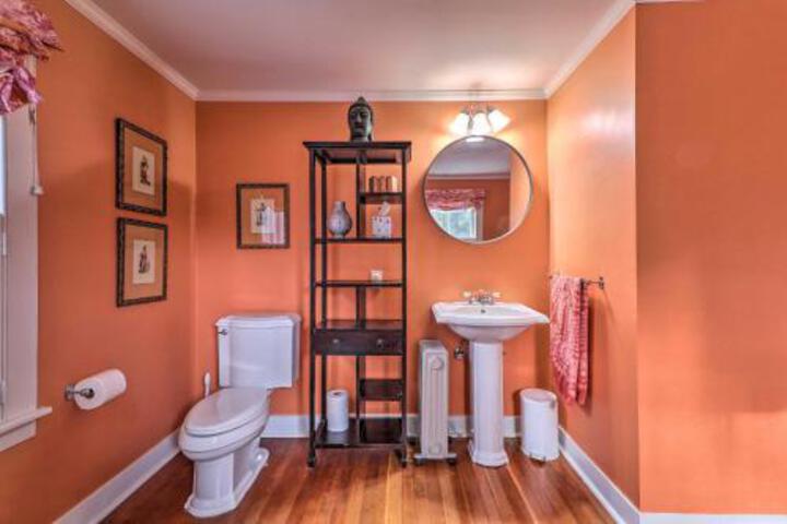 Modern Litchfield Home On Â½ Acre Near Town Center - thumb 6