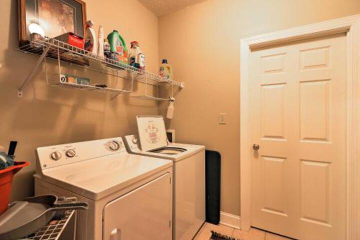 Clayton Condo On Kingwood Golf Course Near Main St - thumb 3