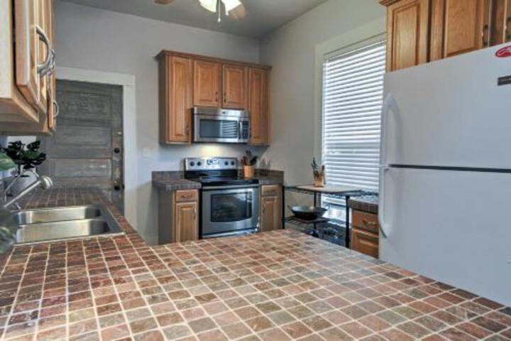 Historic Moss Point House With Loft 6 Mi To Beach! - thumb 7