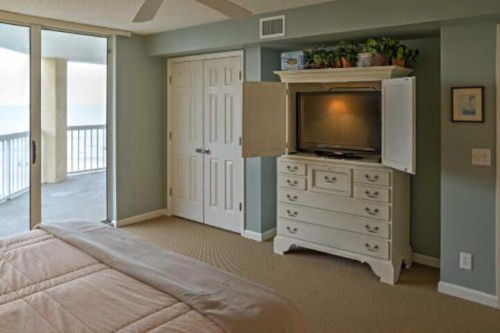Oceanfront 3BR Litchfield By The Sea Cambridge 404 - thumb 2