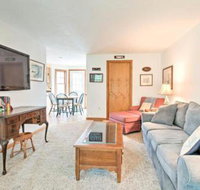 Marthas Vineyard Home w / 2 Bikes Walk Downtown - Accommodation Indiana