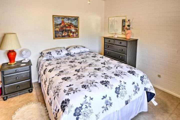 2BR Sun City House W / Covered Patio & Yard - thumb 2