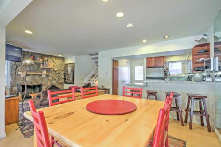 Cozy Aspen Townhouse W / Grill WiFi & Mtn. Views! - thumb 4