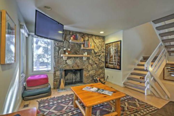 Cozy Aspen Townhouse W / Grill WiFi & Mtn. Views! - thumb 1