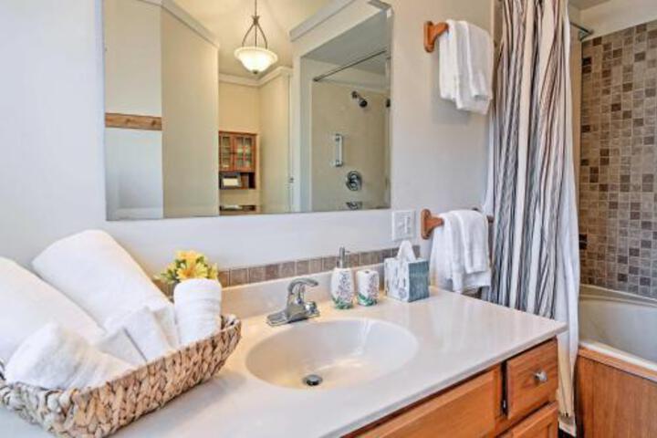 Cozy Robbinsville Cabin W / Deck & Forest Views! - thumb 6