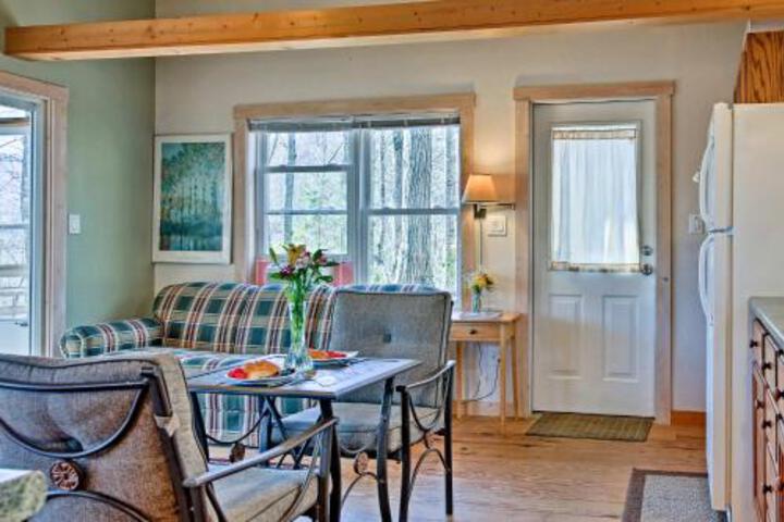 Serene Robbinsville Cabin W / Screened Porch & Grill - thumb 0