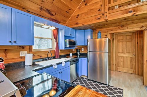 Updated Luray Cabin Near Dwtn & Shenandoah River! - thumb 3