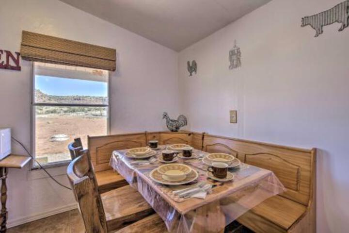 Santa Rosa Home W / Mtn View & WiFi Near Blue Hole - thumb 0