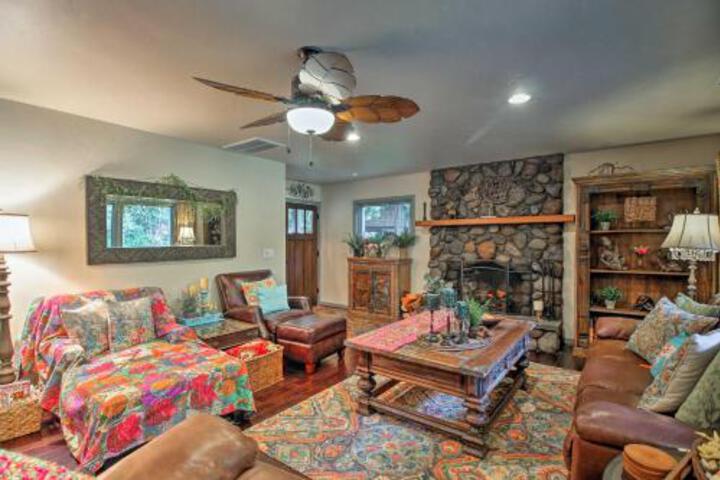 Quiet & Romantic Cabin Getaway On McKenzie River! - thumb 2