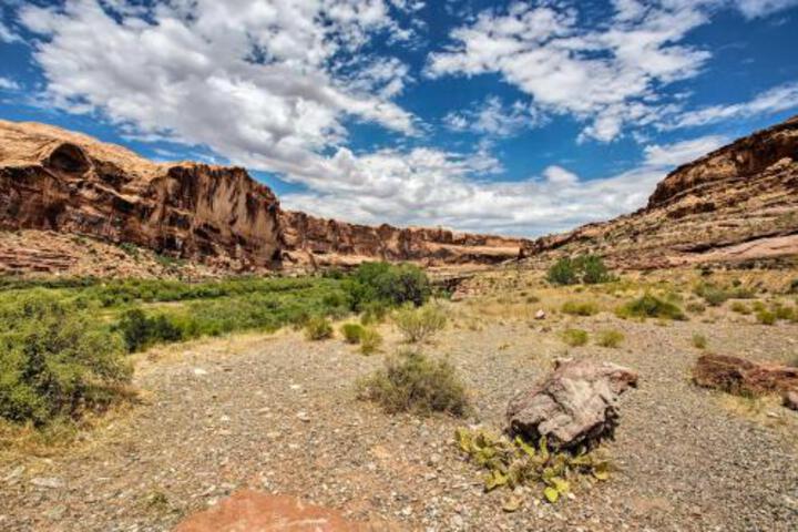 Upscale Moab Townhome W / Hot Tub 20 Min To Arches - thumb 0