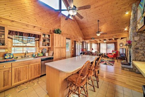 Pet Friendly Luray Log Cabin W / Screened In Porch! - thumb 2
