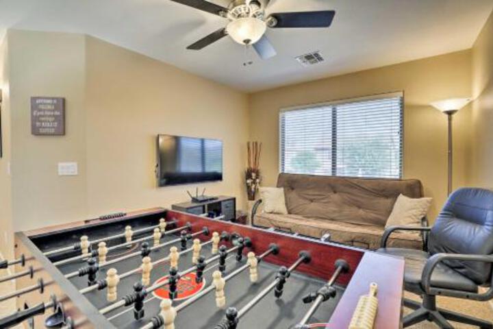 Updated Phoenix Home W / Patio Grill & Pool Table! - thumb 2