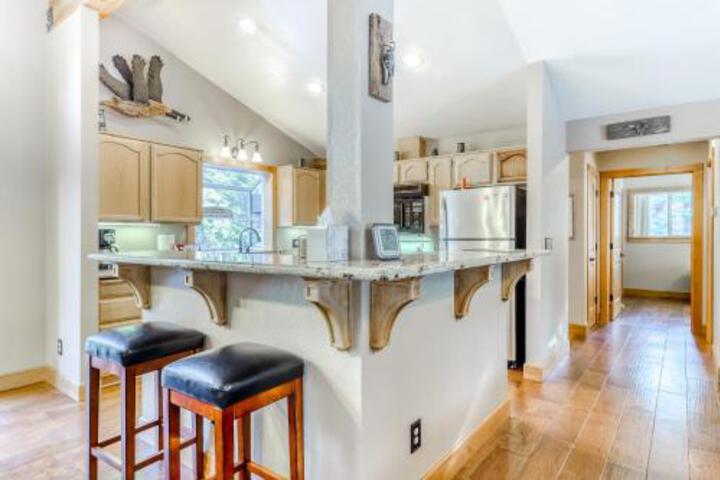 Regency Retreat - thumb 1