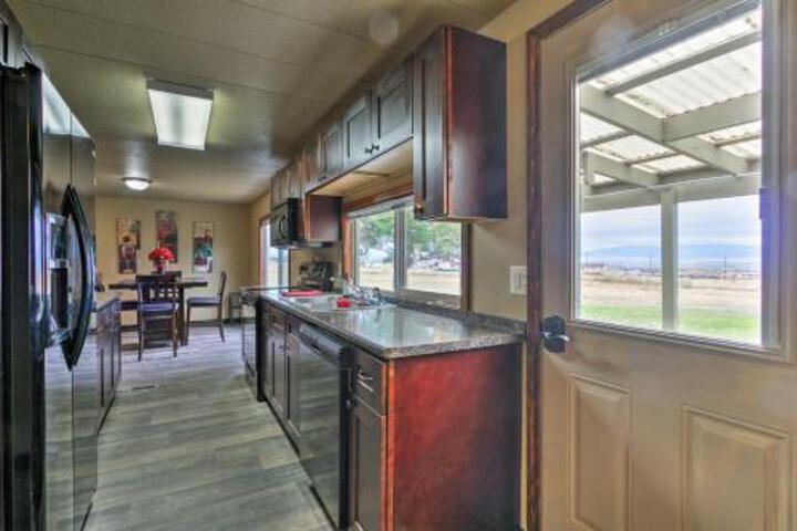 Helena Home W / Covered Patio & Views! - thumb 5