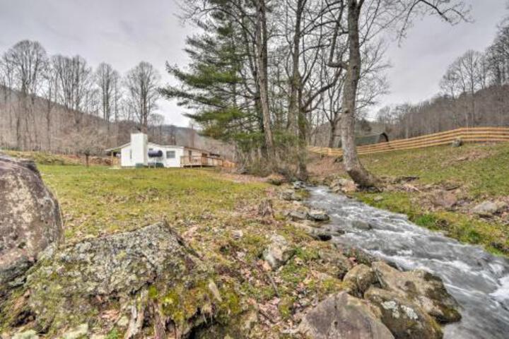 Smoky Mtn Cabin With Deck & Grill Mins To AT! - thumb 0