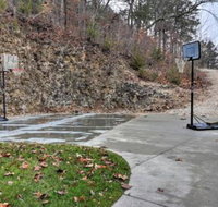 Condo w / Screened Porch on Lake of the Ozarks - Accommodation Indiana