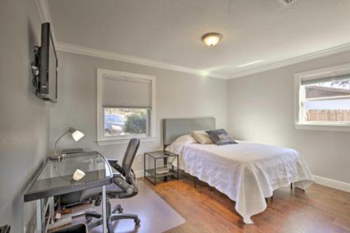 Waterfront Tampa House 6 Mi. To Busch Gardens - thumb 1