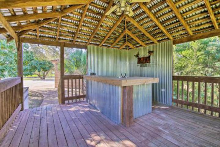 Waterfront Harlingen Home W / PoolSpa & Gazebo - thumb 4