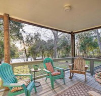 Riverfront House w / Deck 7 Mi to San Marcos - Accommodation Indiana