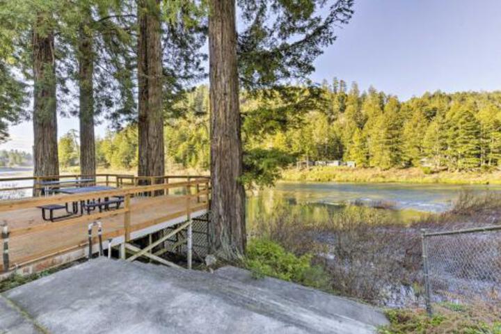 Crescent City Home W / Deck 15 Mins To Beach - thumb 5