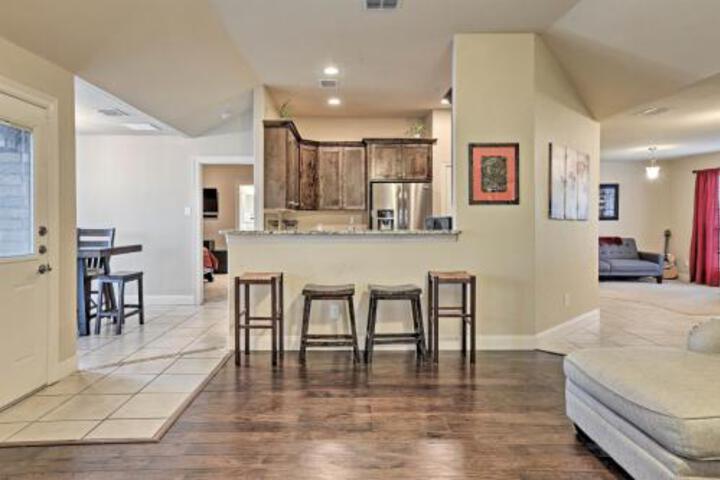 Live Oak Home 15 Mi To Downtown San Antonio - thumb 2