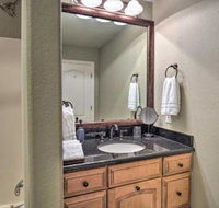 Jonestown House with Hill  Lake Travis Views - Accommodation Indiana