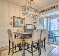 Luxe Townhome with Patio Bus to Bethany Beach - Accommodation Indiana