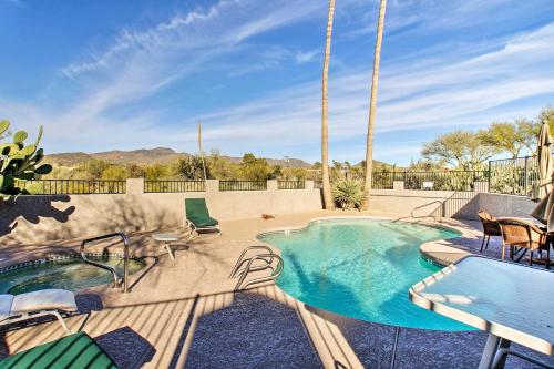 Carefree Townhome W / Mtn Views Pool & Hot Tub - thumb 5