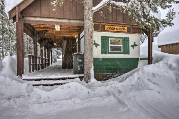 Island Park Cabin Near ATV Trails & Reservoir - thumb 1