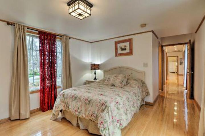 Masons Island Home W / Balcony Steps To Ocean - thumb 5