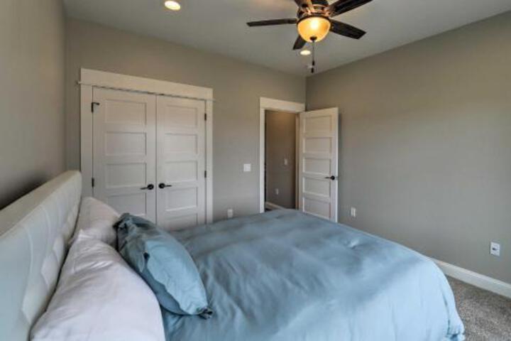 Cody Home 10 Min From Buffalo Bill Center! - thumb 2