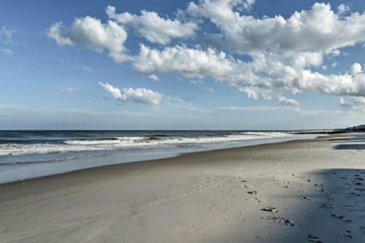 Pawleys Island House W / Deck Steps To Beach! - thumb 3
