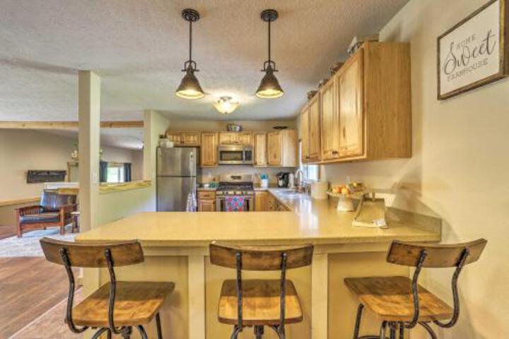 Palmer Home W / Deck Yard & Mountain Views - thumb 4