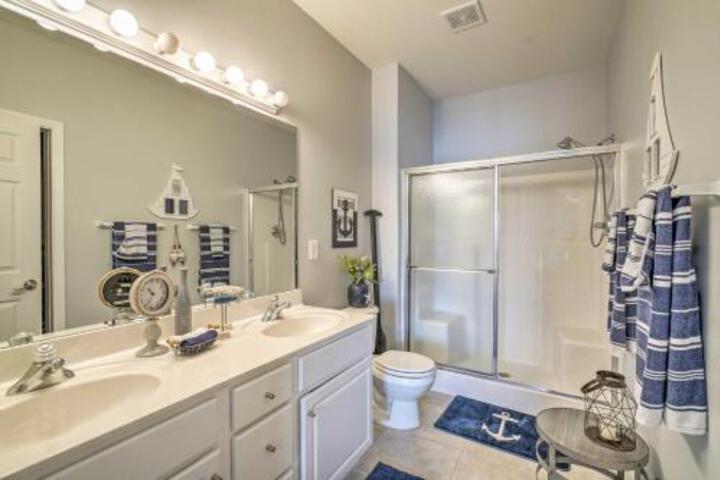 Lakefront Camdenton Condo With Deck Shared Pool - thumb 1