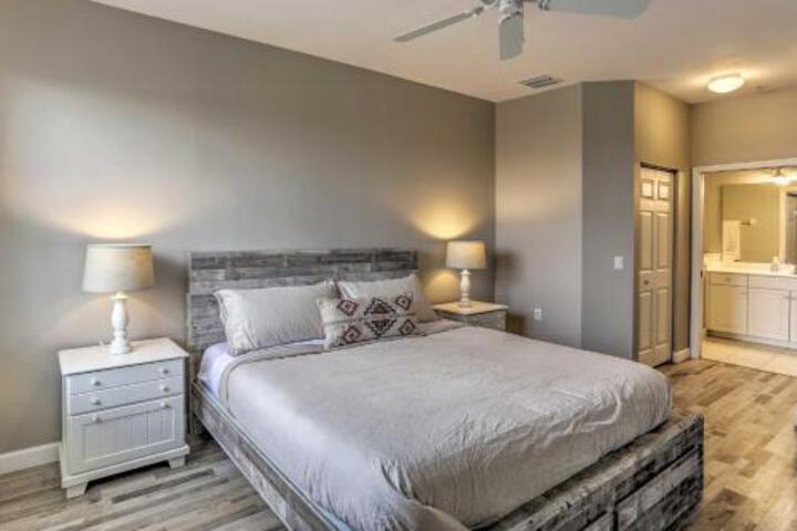 Fort Myers Condo W / Resort Pools Near Golf! - thumb 3