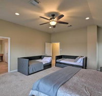 Dickinson Home w / PatioGrill Near Galveston - Accommodation Indiana