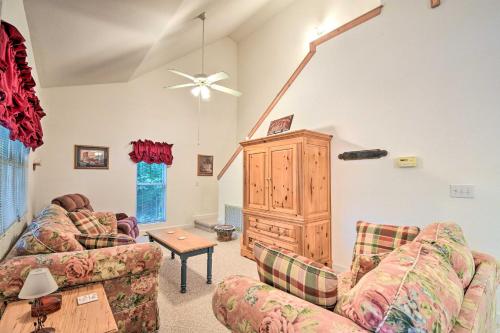 NEW Hayesville Cabin 15Min To Dwtn & Lake Chatuge - thumb 2