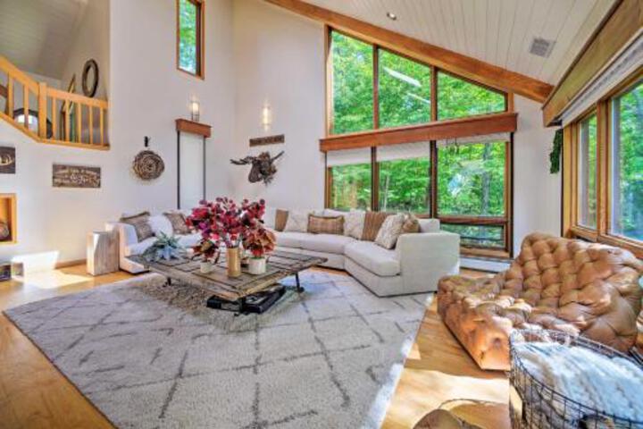 Wilmington Home With Deck Lake View & Game Room - thumb 4