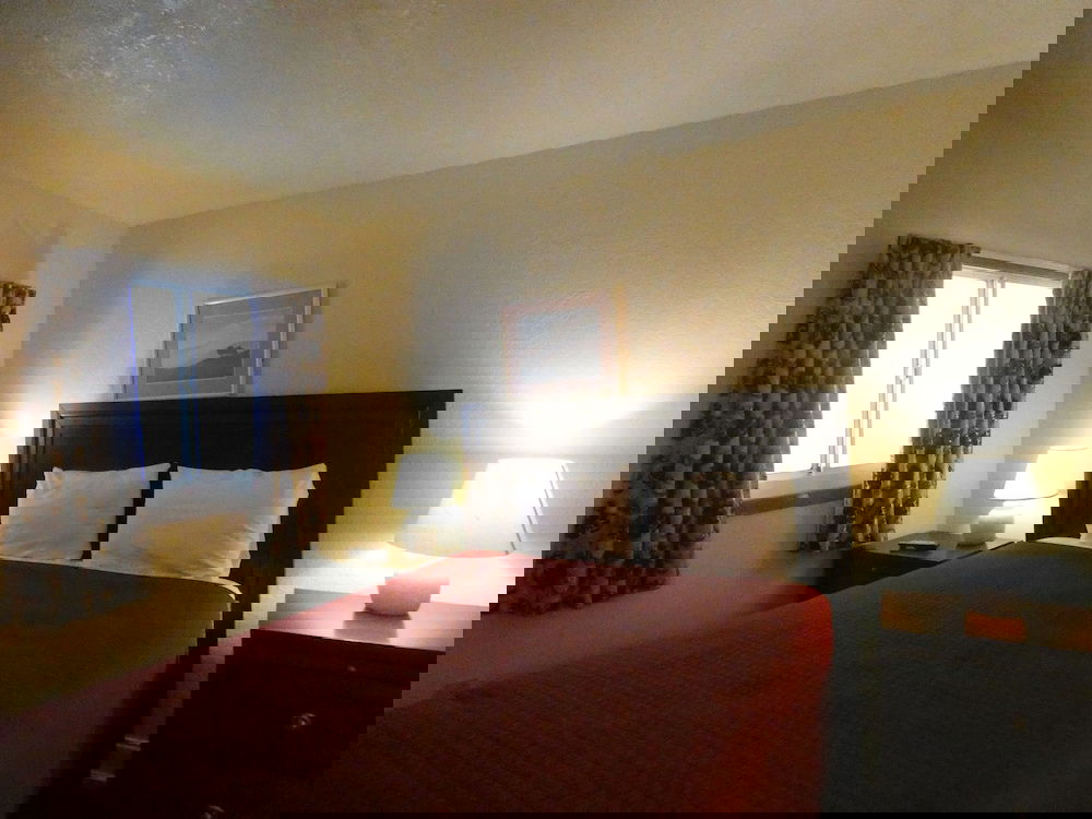 1002 Waters Edge Resort 2 Bedroom Condo - thumb 5