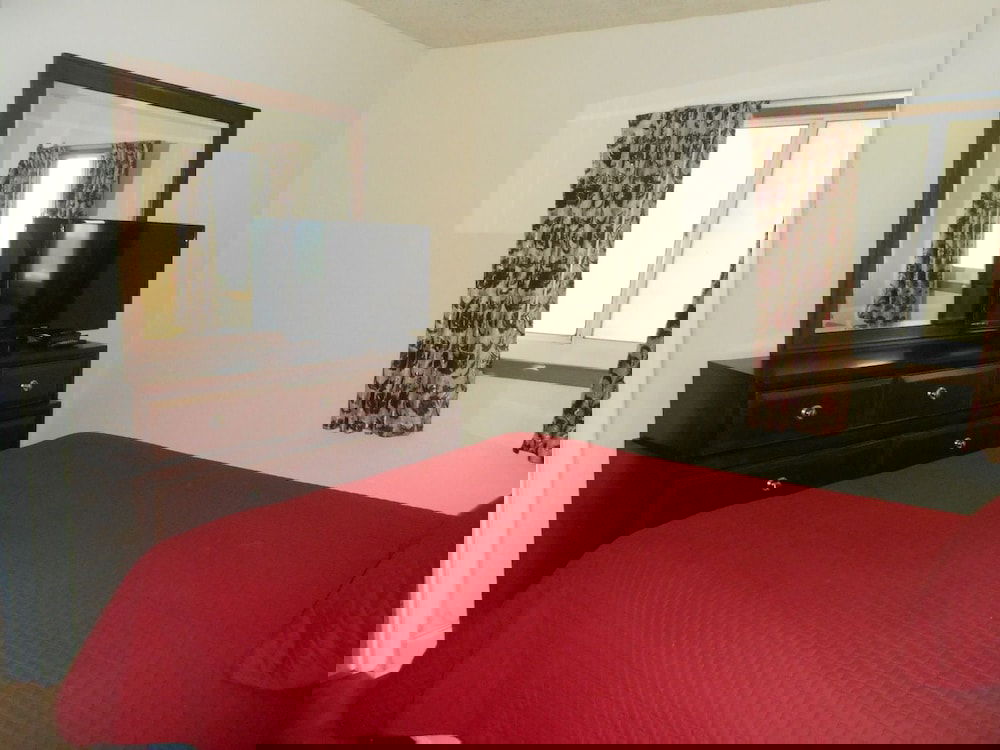 1002 Waters Edge Resort 2 Bedroom Condo - thumb 3