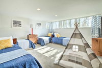 Family Getaway 3 / 4 Mi to Lift Mt Snow View