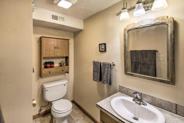 Cozy Family Condo: 2 Mi To Indiana University - thumb 6