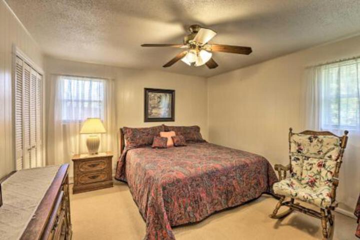 Family Friendly Tallahassee Home 9Mi To FAMU - thumb 3