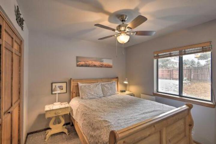 Lake Lovers Retreat Condo W / Balcony + Grill! - thumb 2