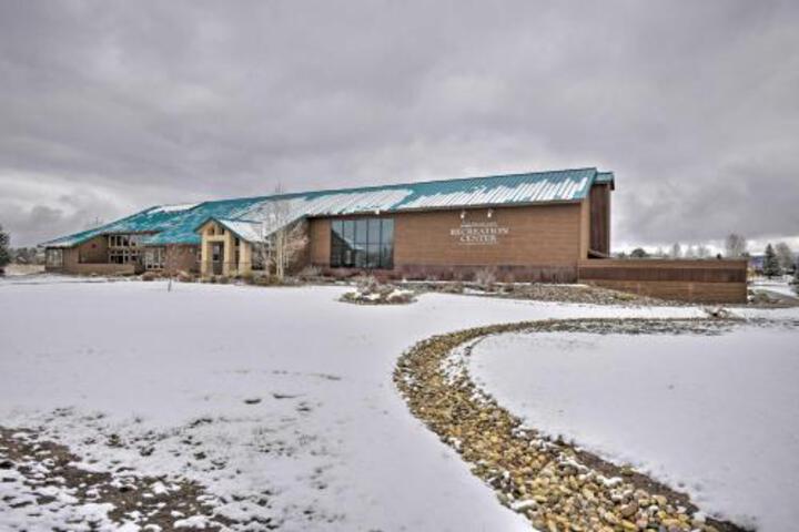 Lake Lovers Retreat Condo W / Balcony + Grill! - thumb 6